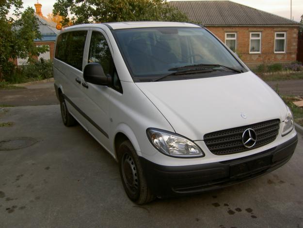 Mercedes-Benz-Vito-2008.jpg